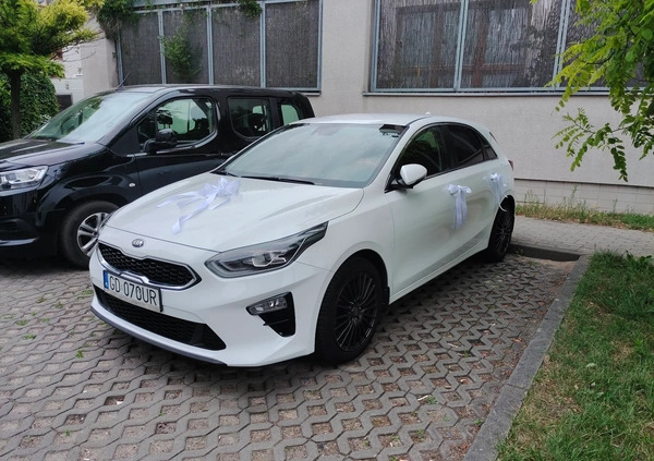 Kia Ceed cena 72999 przebieg: 71000, rok produkcji 2019 z Szczecin małe 121